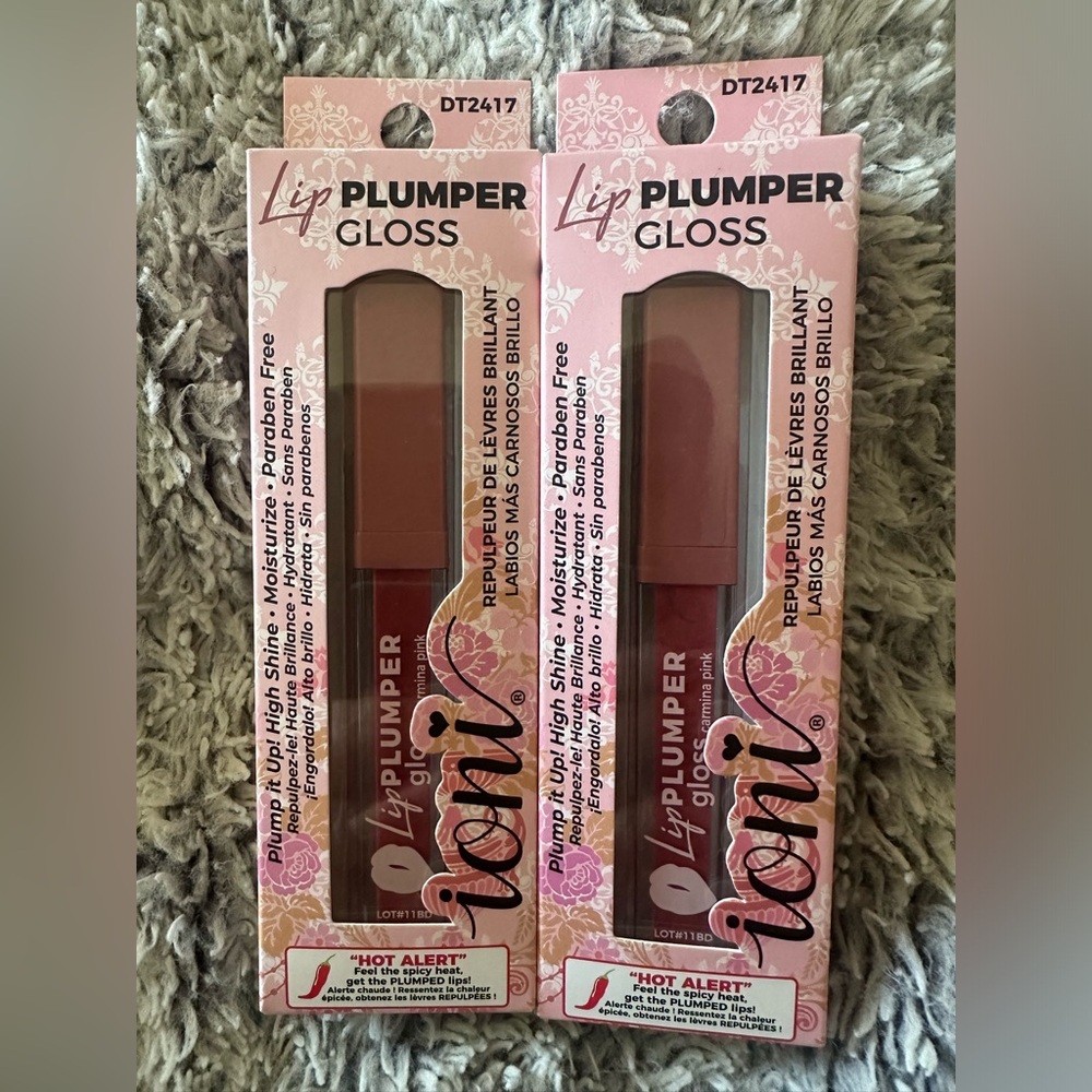 Lip plumper